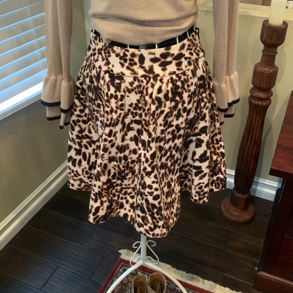 Zara Basic Leopard print pleated FitnFlare Skirt with side pockets Ex Cond SzS